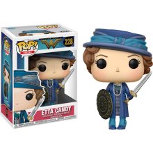 Etta Candy con espada y escudo