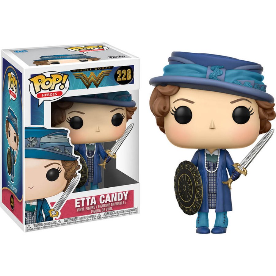 Etta Candy con espada y escudo