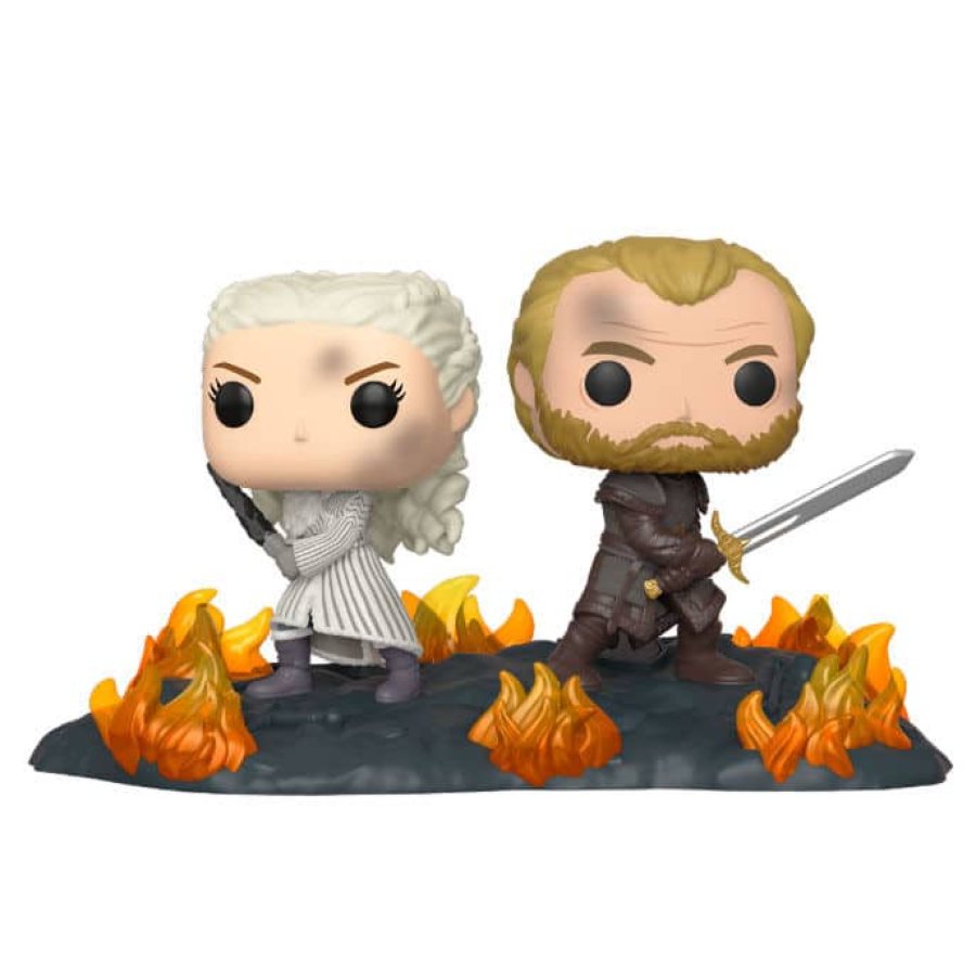Daenerys y Jorah con espadas