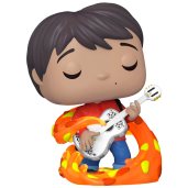 Miguel con Guitarra (Exclusivo)