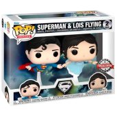 Superman y Lois volando (Exclusivo)